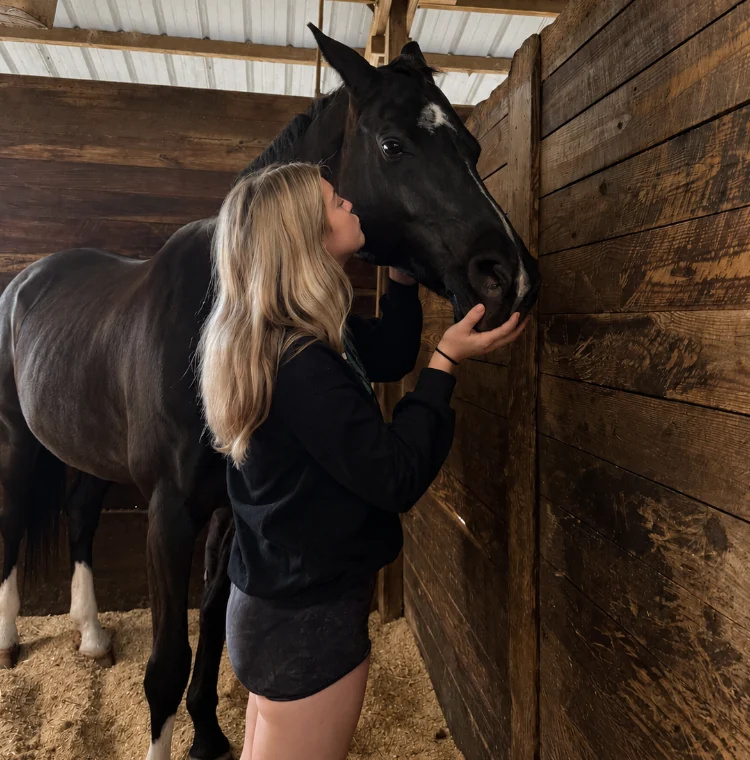 Caitlyn Levitz with her horse